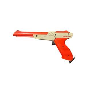 Nintendo NES Light Gun Zapper Orange NES-005 And NES controller